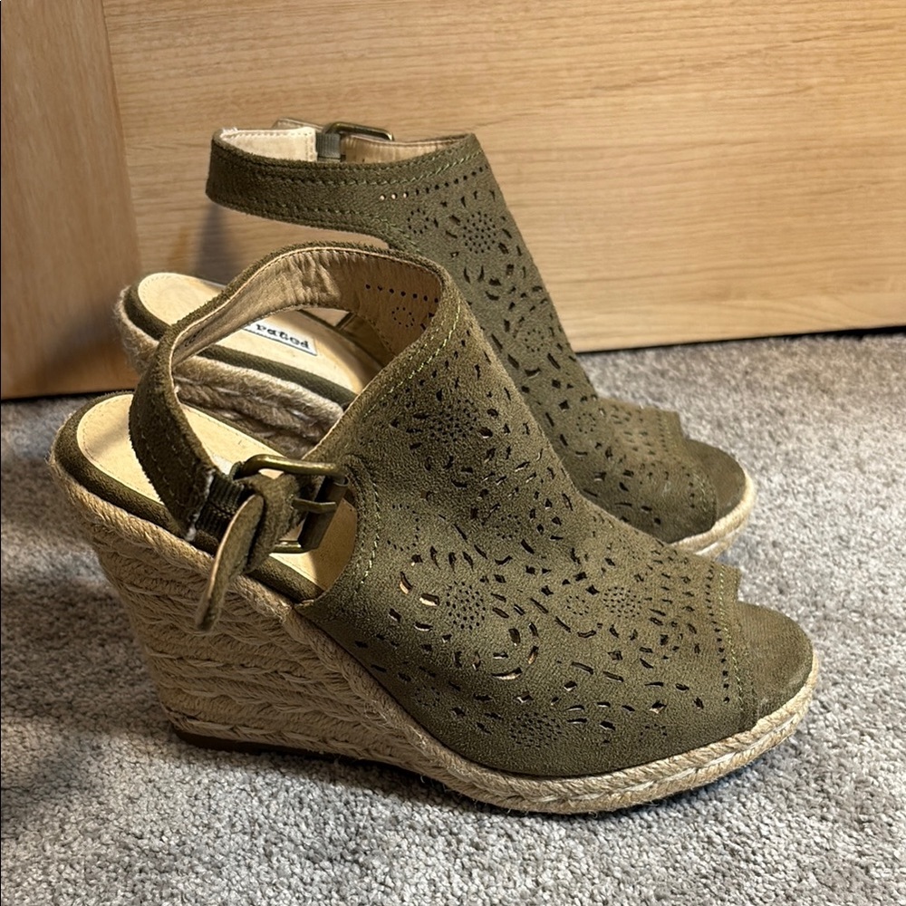 Not Rated Women's Jobyna Espadrille Wedge Sandal